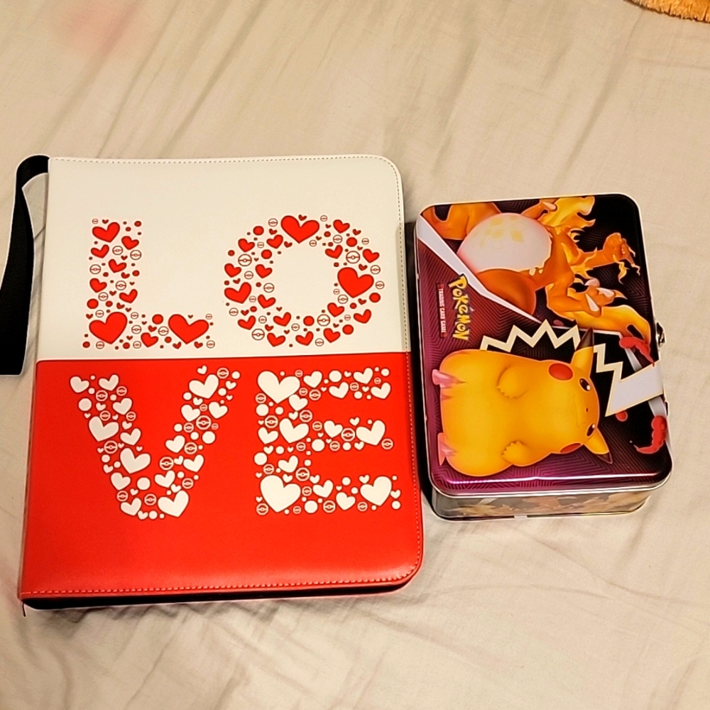WEWOW pokemon cards binder + pokemon lunch box